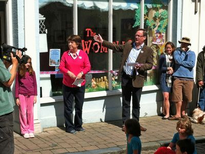 Speeches from Kate Robertson and Roy Burke outside the exhibition