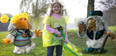 Alderney and Uncle Bulgaria with a litter-picking girl