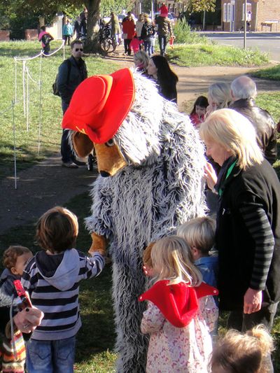 Orinoco meets children outside Wimbledon BookFest