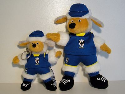 Haydon keyring, 12cm (Danzo, 2009); small Haydon toy, 18cm (Danzo, 2009) Small Haydon toy and keyring